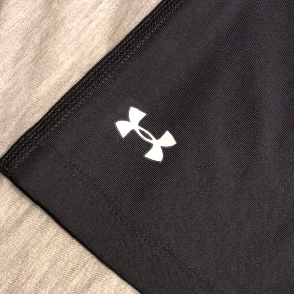 Under Armour quick dry Capri - Picture 4 of 5